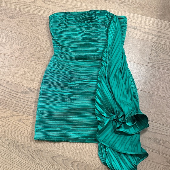 AMUR KAYLEIGH DRESS - Picture 3 of 4